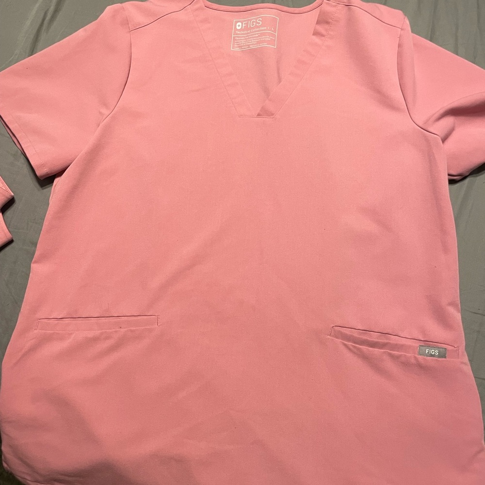 women's Chalk Pink Casma - Three-Pocket Scrub Top - L